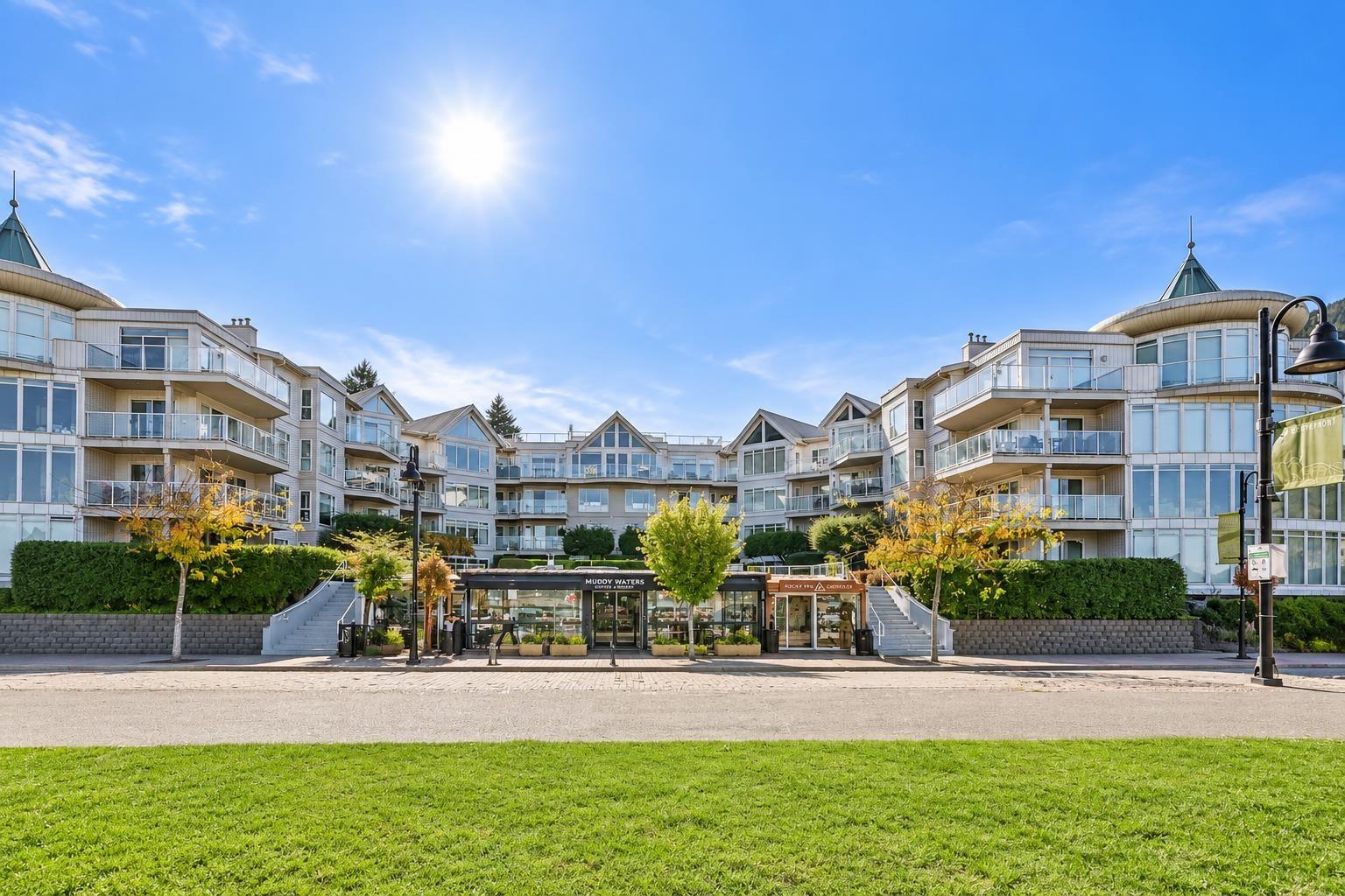 412 328 ESPLANADE AVENUE, Harrison Hot Springs, Harrison Hot Springs - Image 1