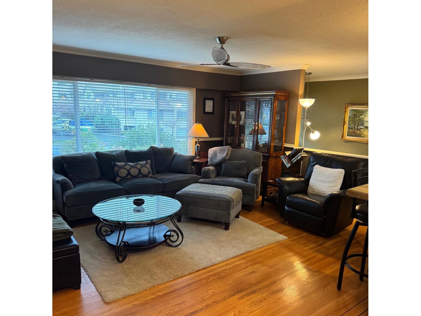 15980 Thrift Avenue, White Rock — photo 6