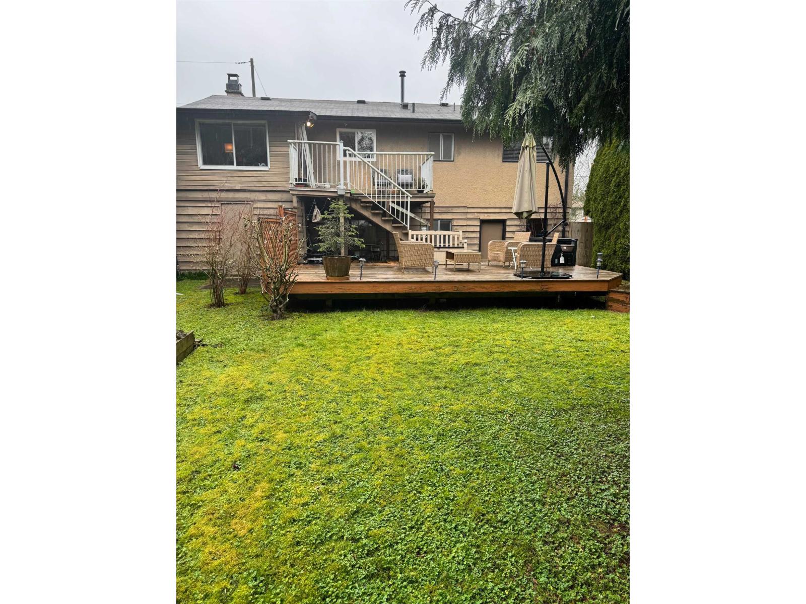 15980 Thrift Avenue, White Rock — photo 21