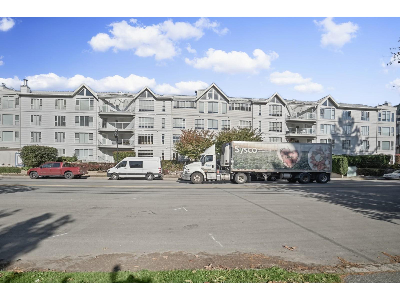 412 328 ESPLANADE AVENUE, Harrison Hot Springs, Harrison Hot Springs - Image 1