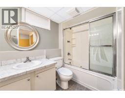 206 4th Street E, Saskatoon, SK S7H1J1 Photo 43