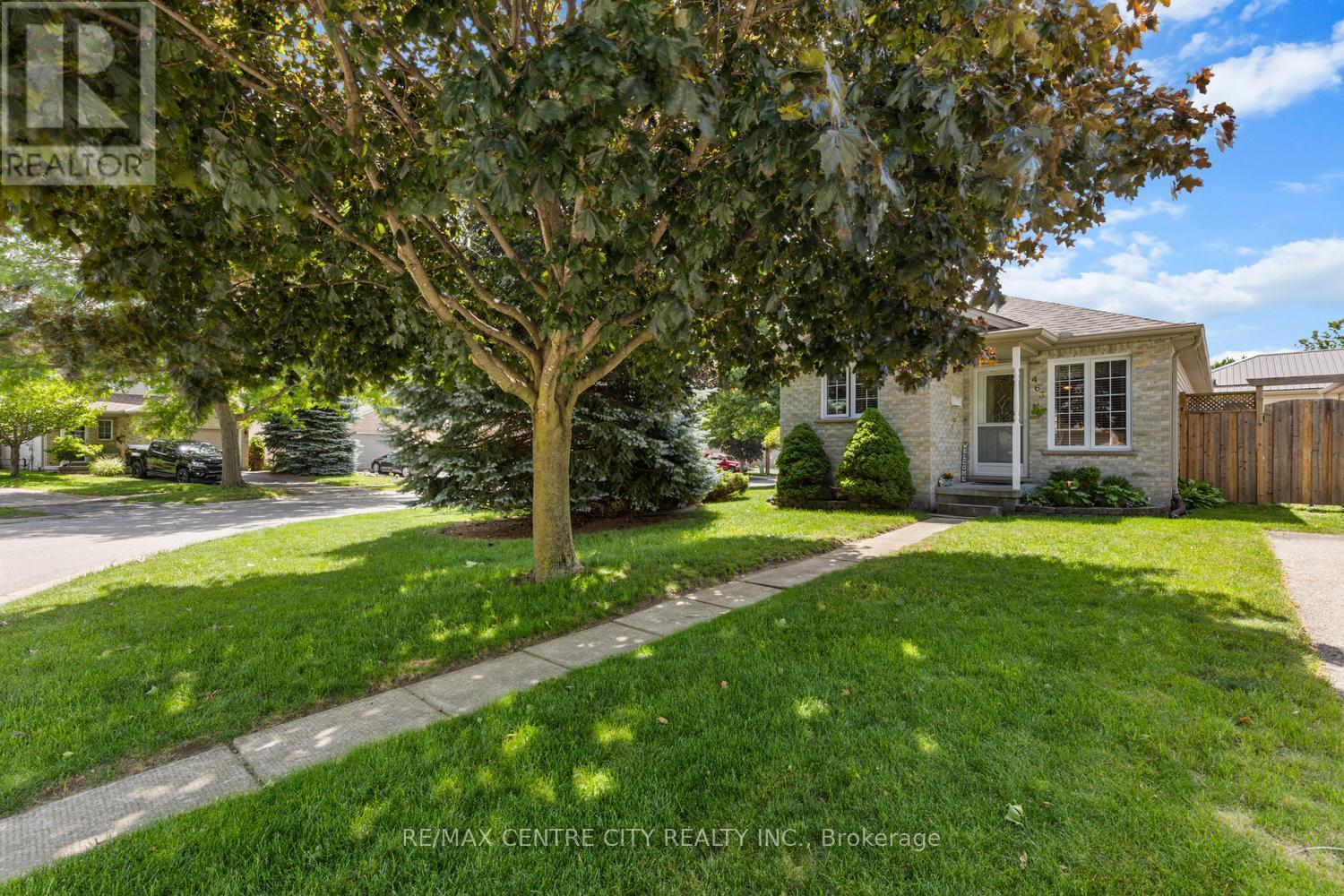 463 EXMOUTH CIRCLE - 1
