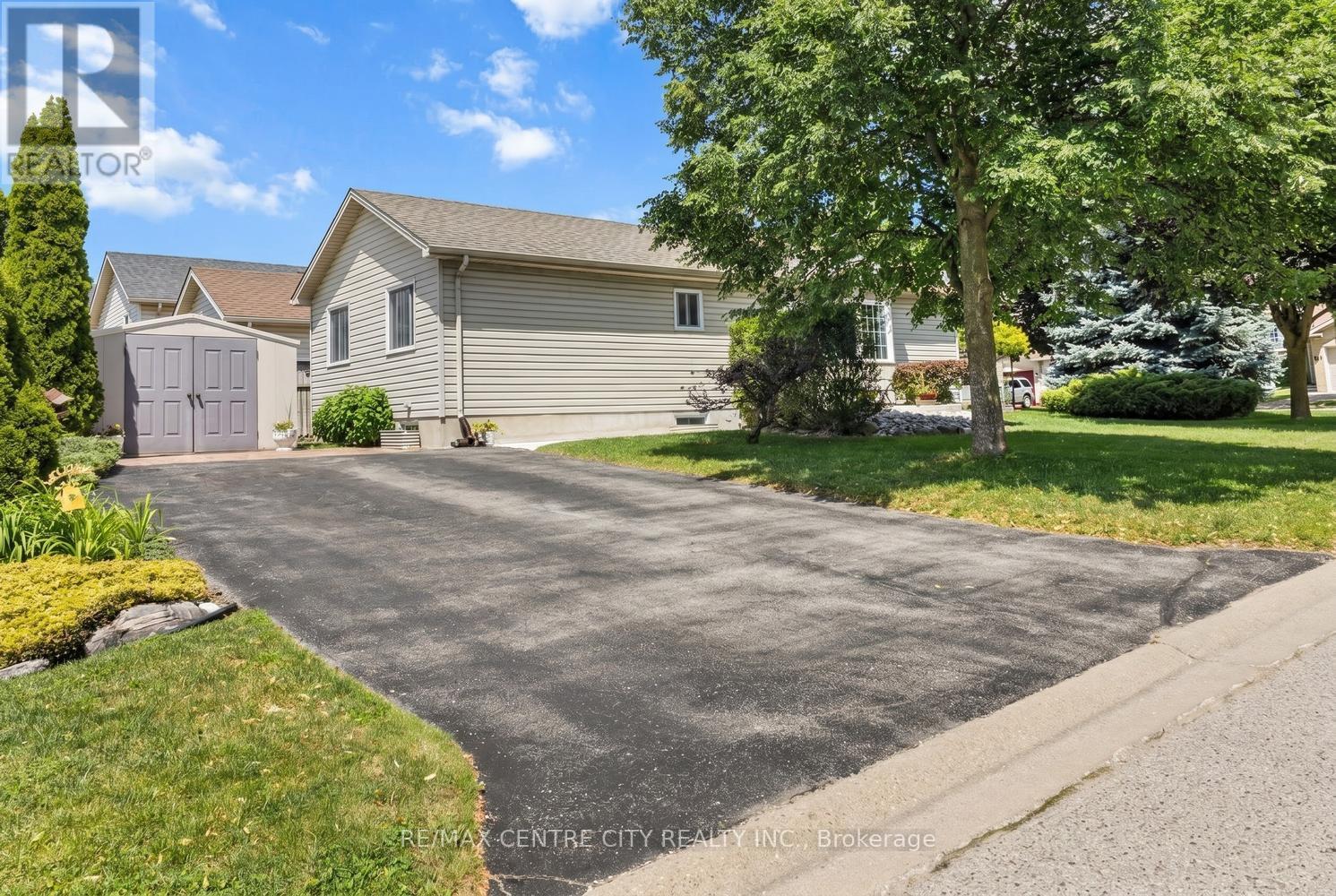 463 EXMOUTH CIRCLE - 29