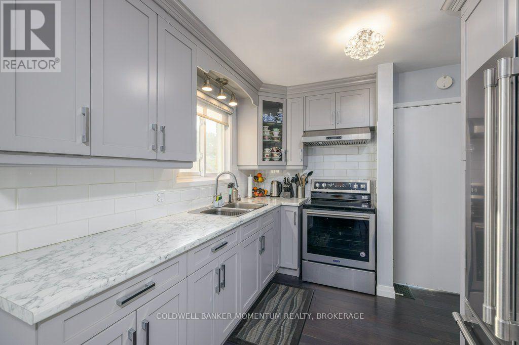 570 LAKE STREET N - 13