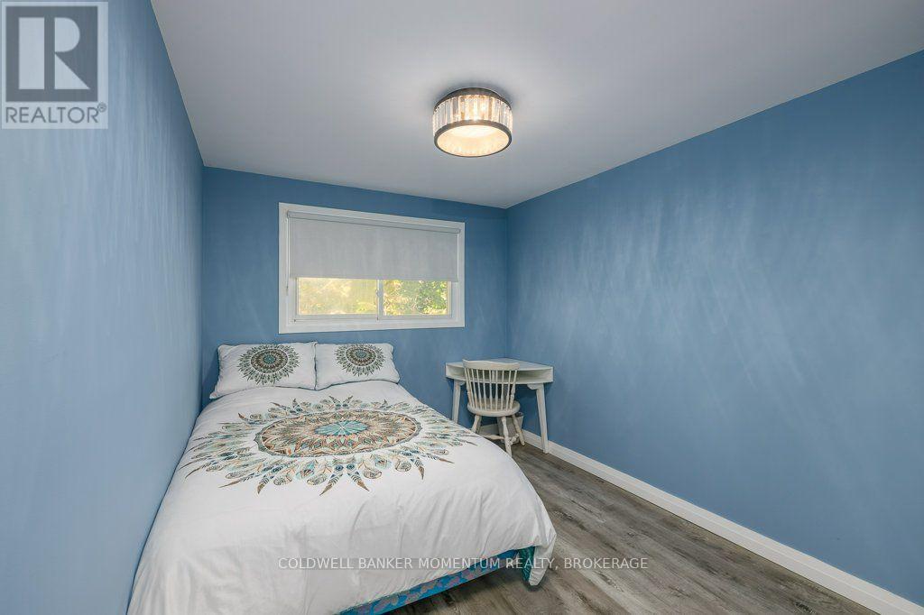 570 LAKE STREET N - 17