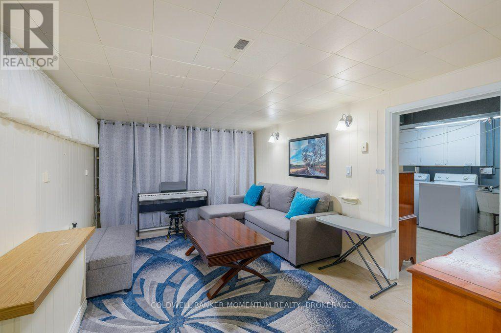 570 LAKE STREET N - 19