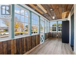 Kitchen - 211 Mcandrew Avenue, Renfrew, ON K7V3X2 Photo 6