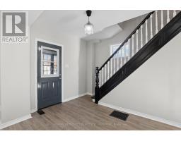 Living room - 211 Mcandrew Avenue, Renfrew, ON K7V3X2 Photo 7