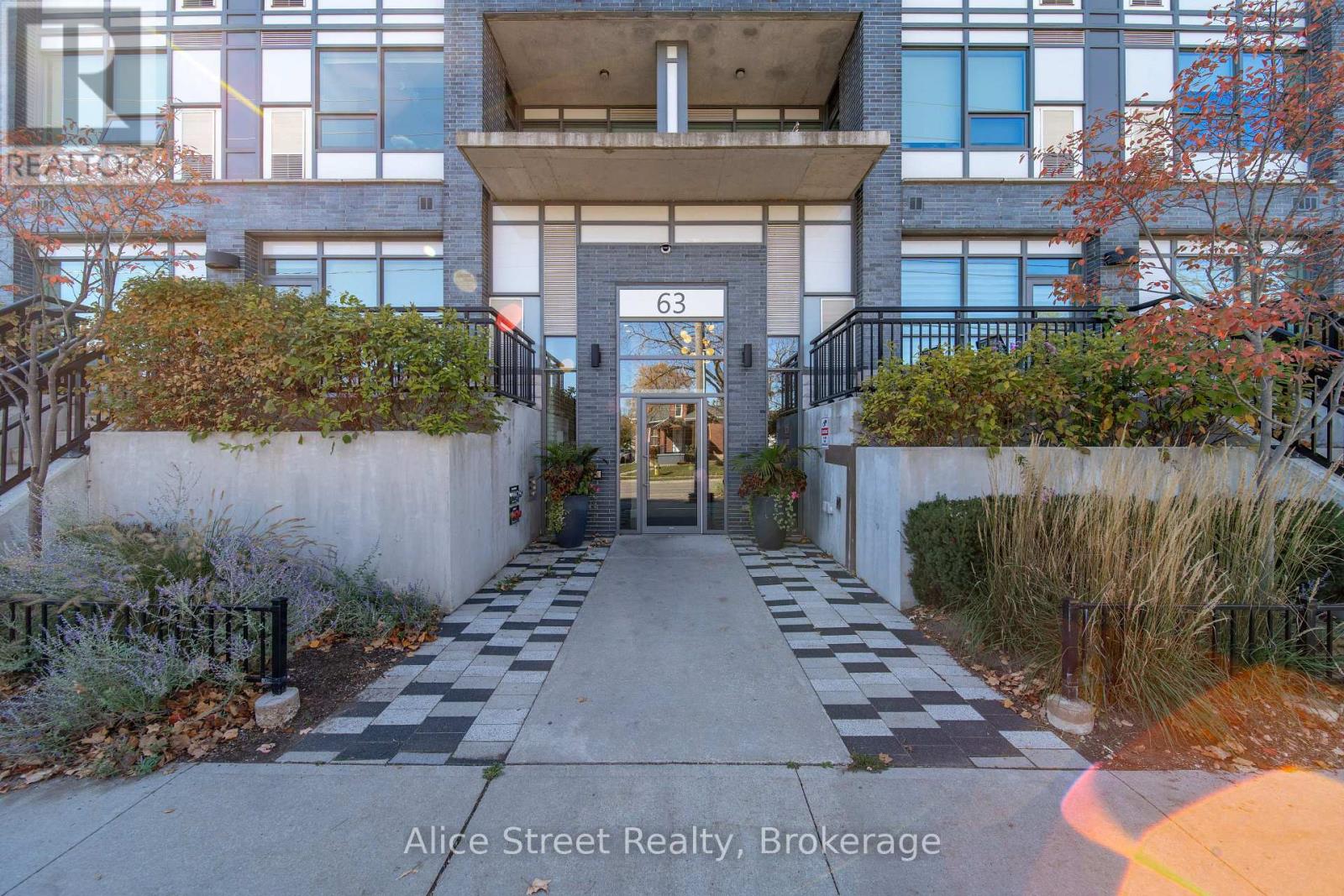 414 - 63 Arthur Street S, photo 1 of 36