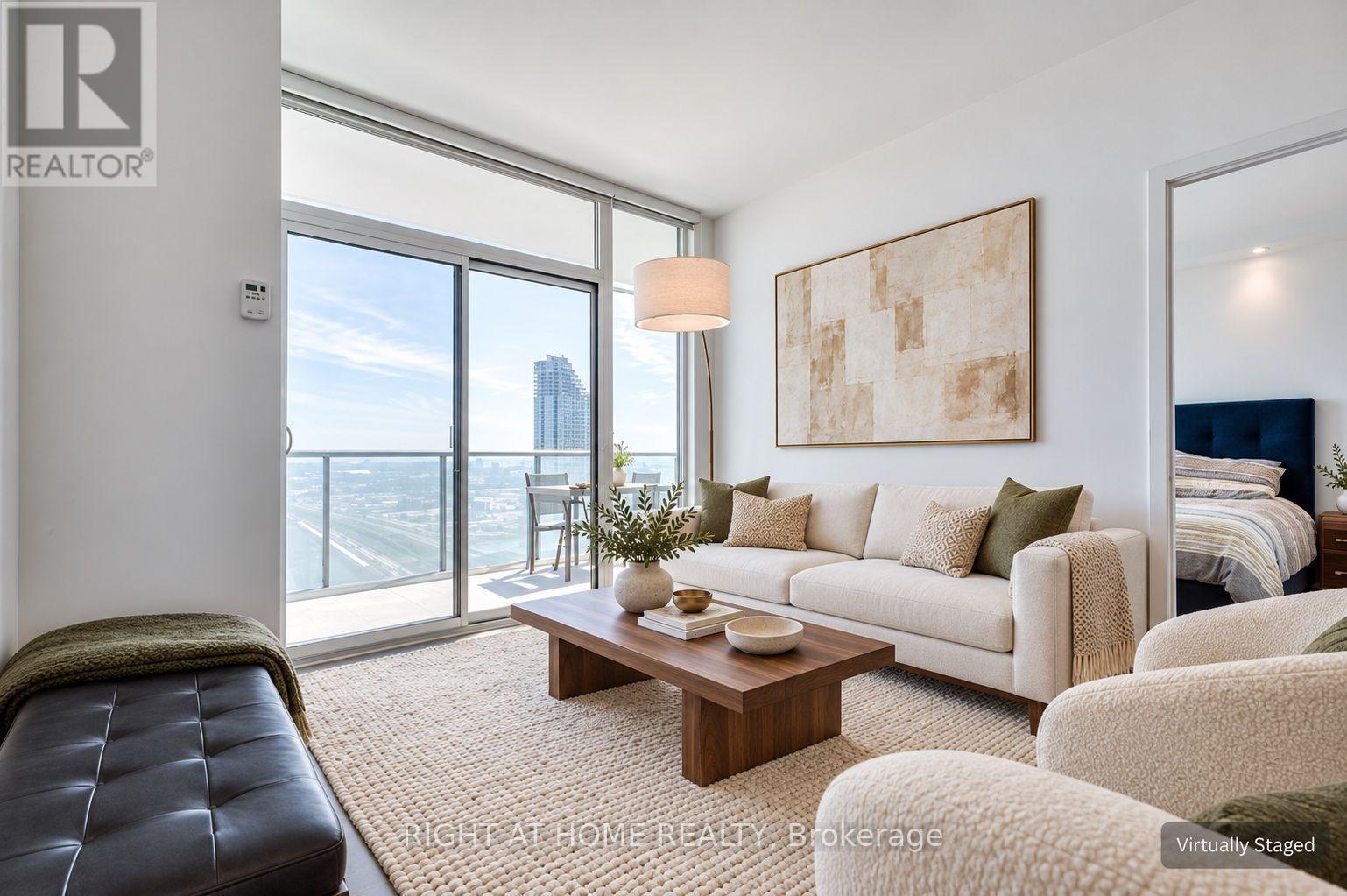 2505- 1 Market Street, Toronto, ON photo 3