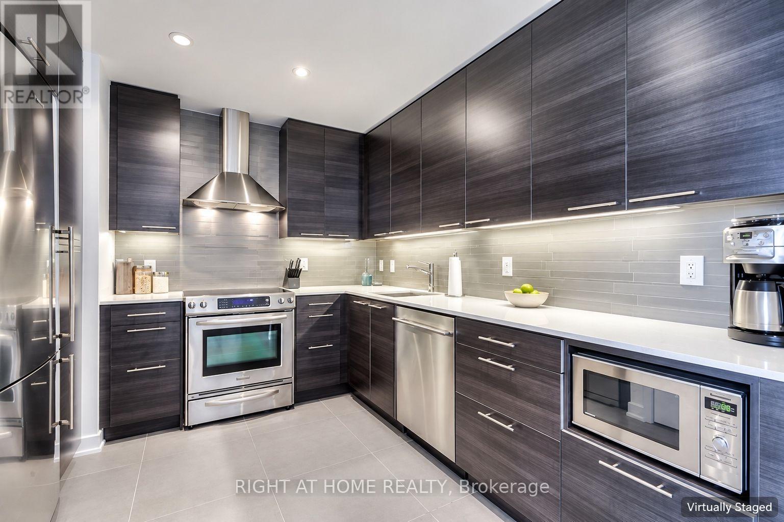 2505- 1 Market Street, Toronto, ON photo 9