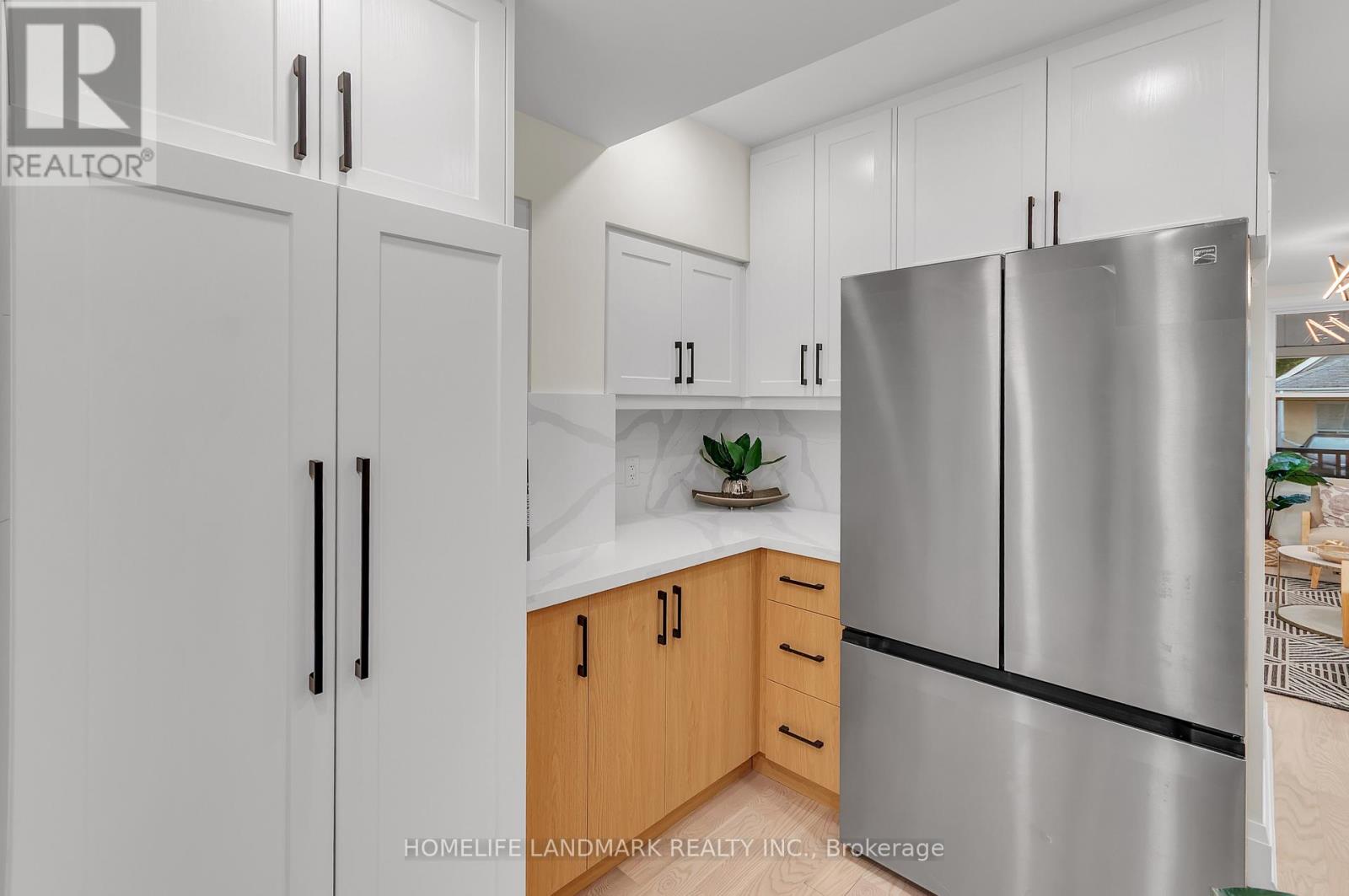 26 Queensdale Avenue, Toronto, ON photo 14