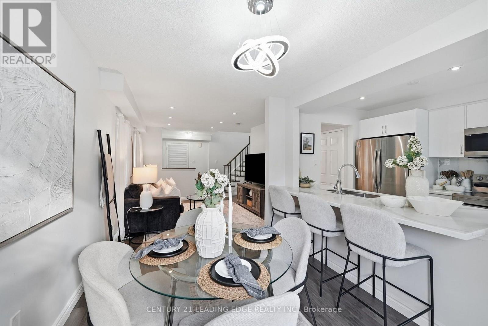 1732 Silver Maple Drive, Pickering, ON photo 15