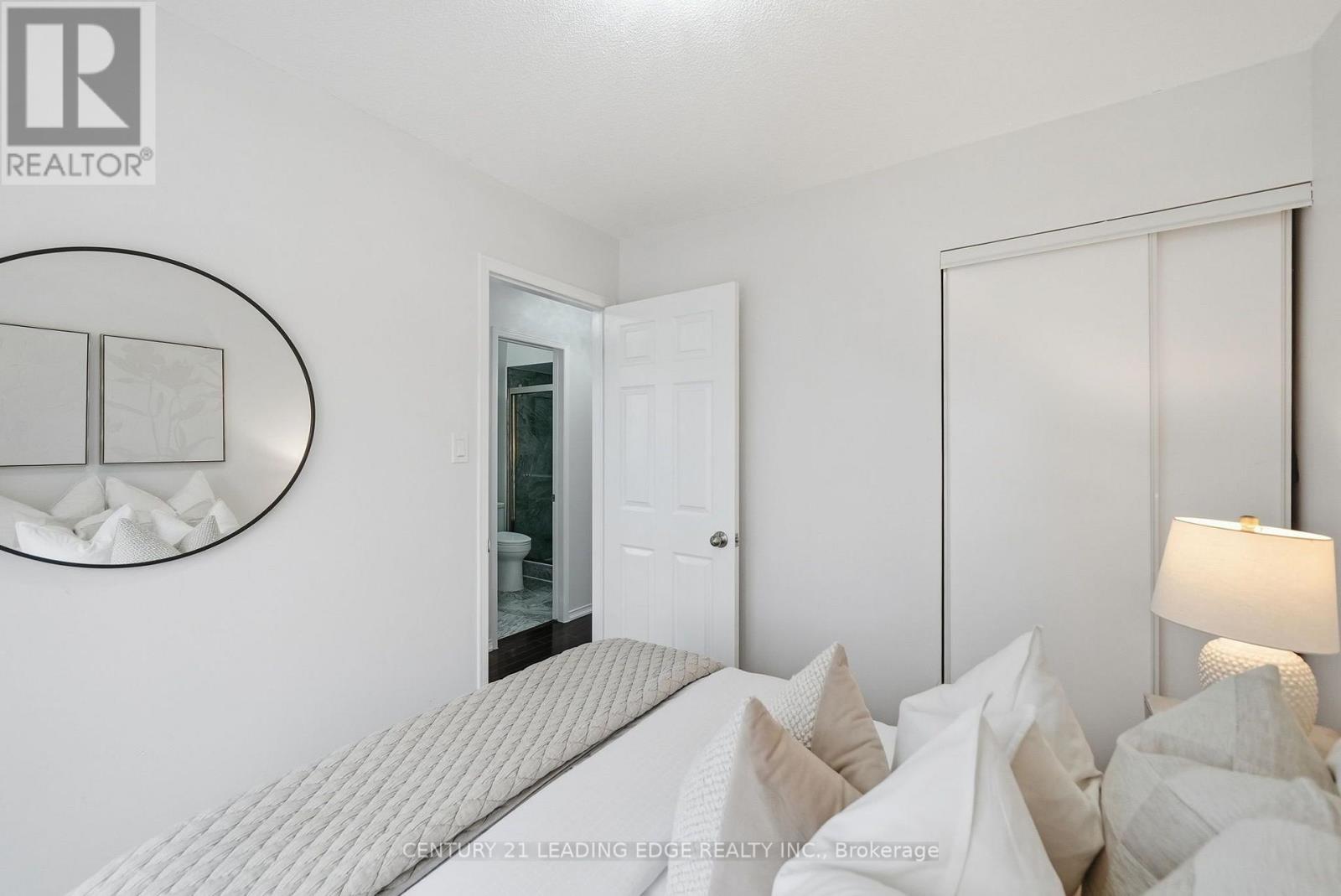 1732 Silver Maple Drive, Pickering, ON photo 25