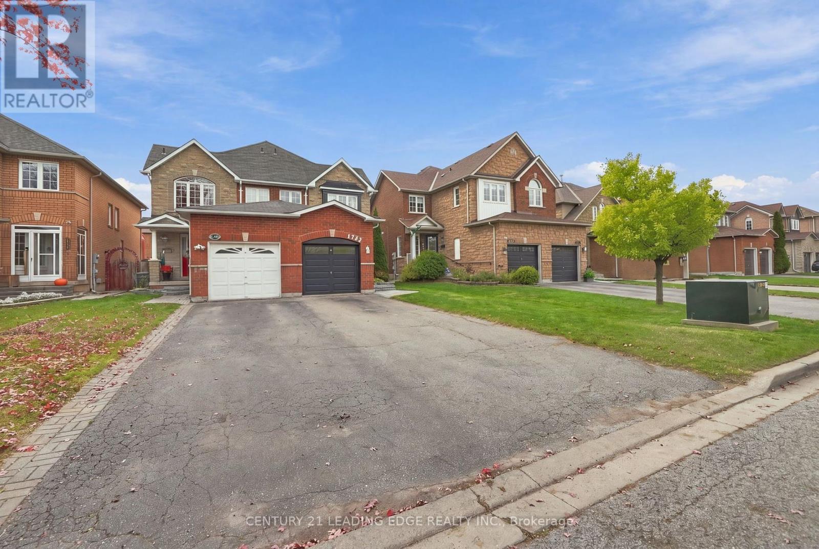 1732 Silver Maple Drive, Pickering, ON photo 4