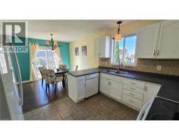 Kitchen - 7 Jade Court, Cambridge, ON N1T1X1 Photo 9
