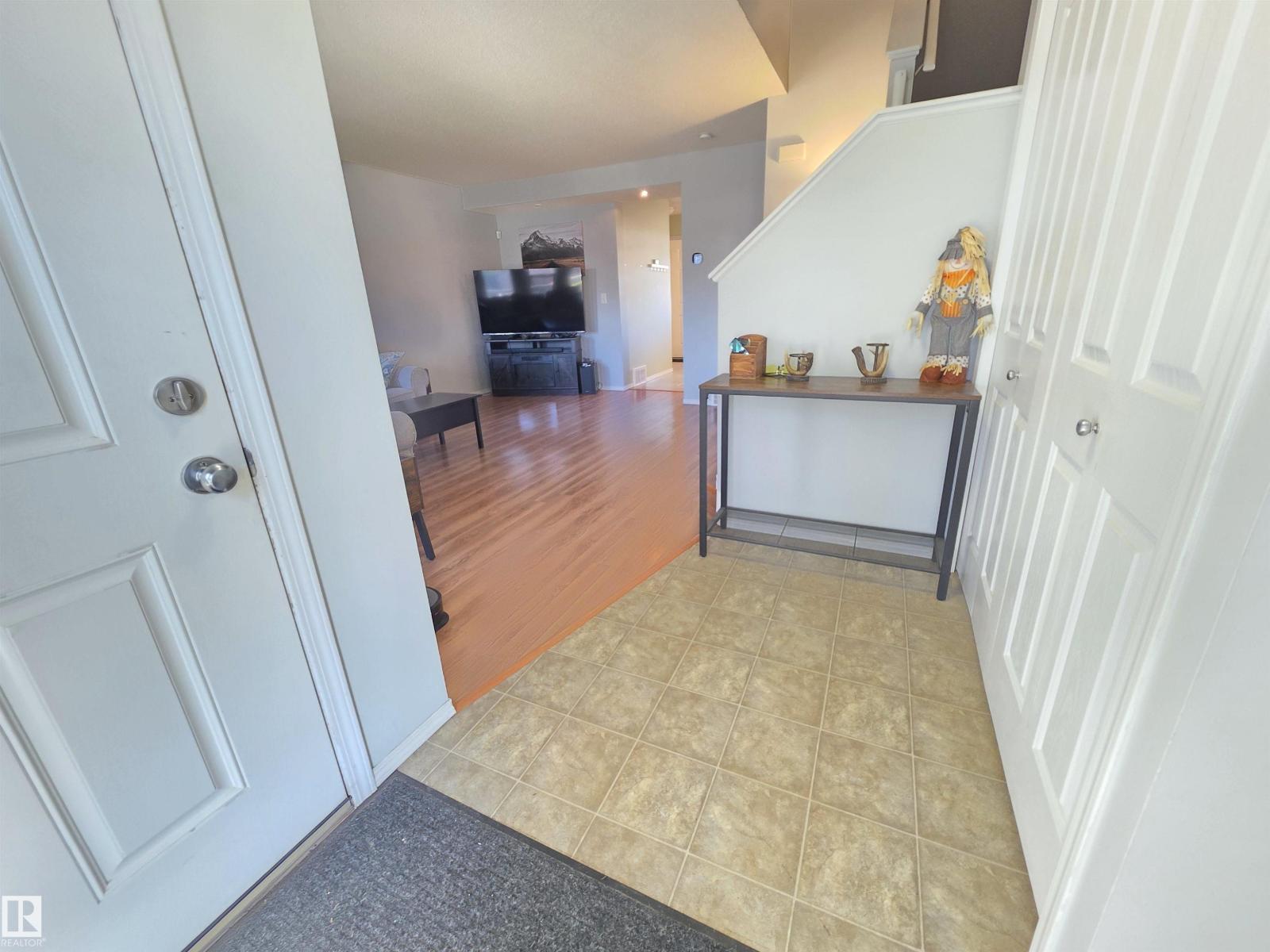 88 SPRUCE VILLAGE DR, Spruce Grove — photo 2