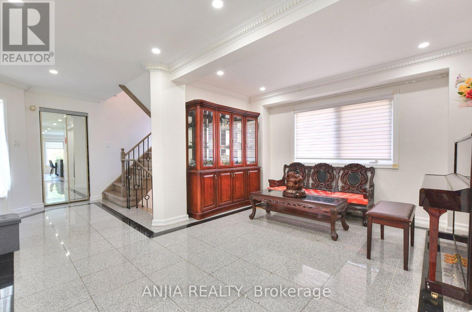 127 Tomlinson Circle, Markham, ON photo 17