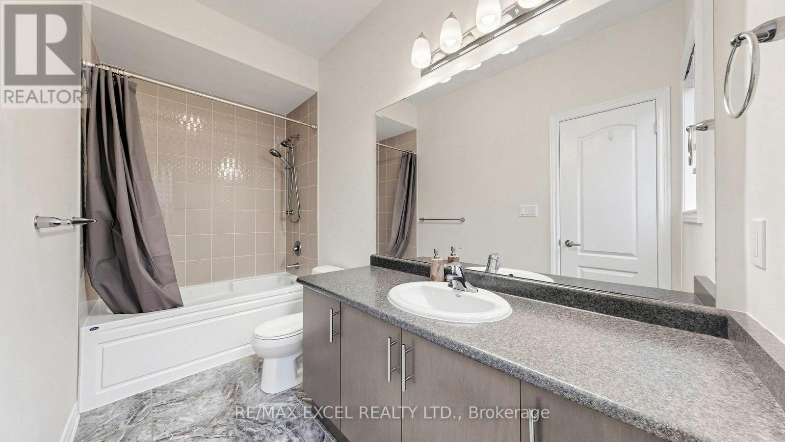 7 Sundew Lane, Richmond Hill, ON photo 23