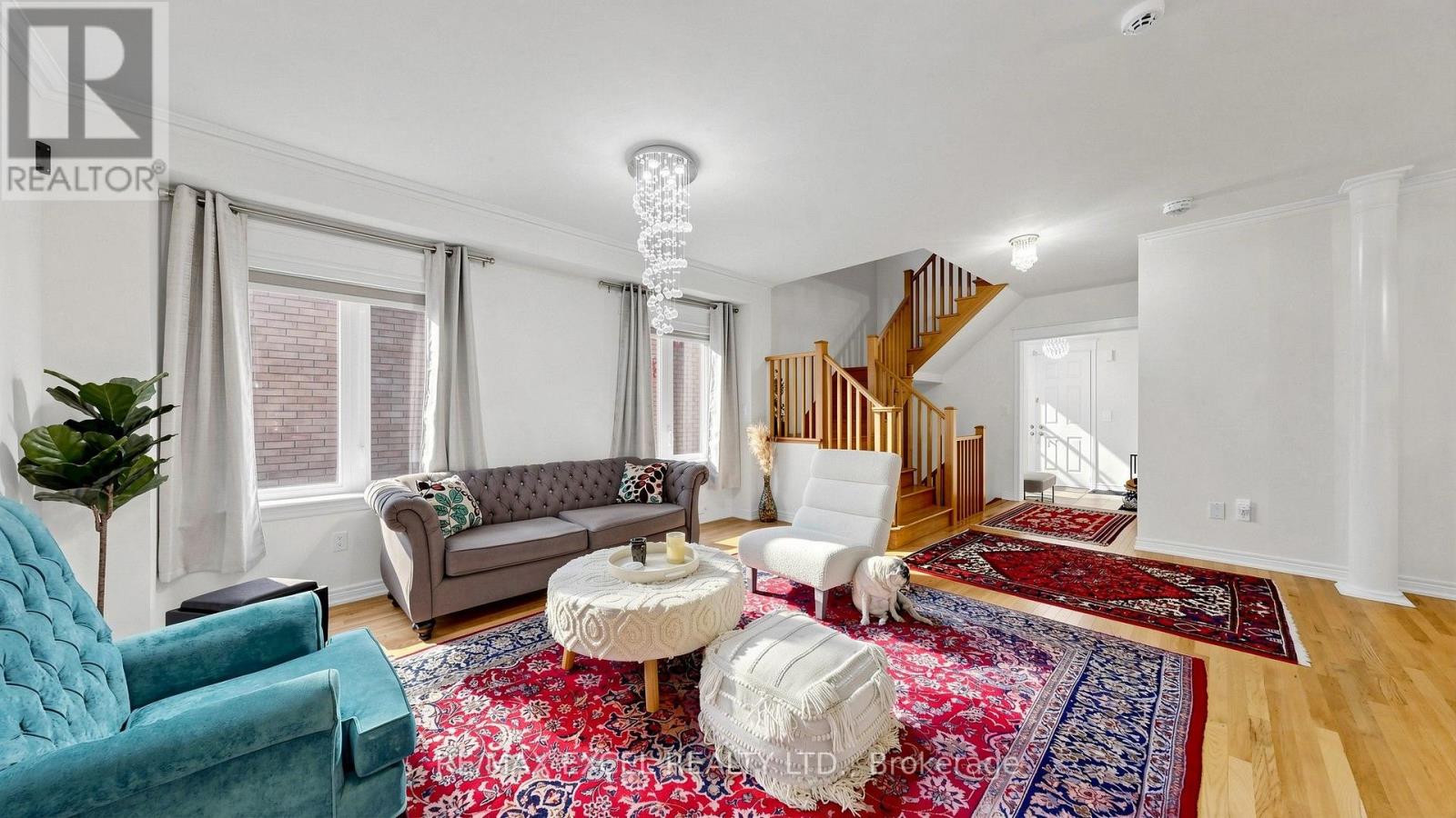 7 Sundew Lane, Richmond Hill, ON photo 3