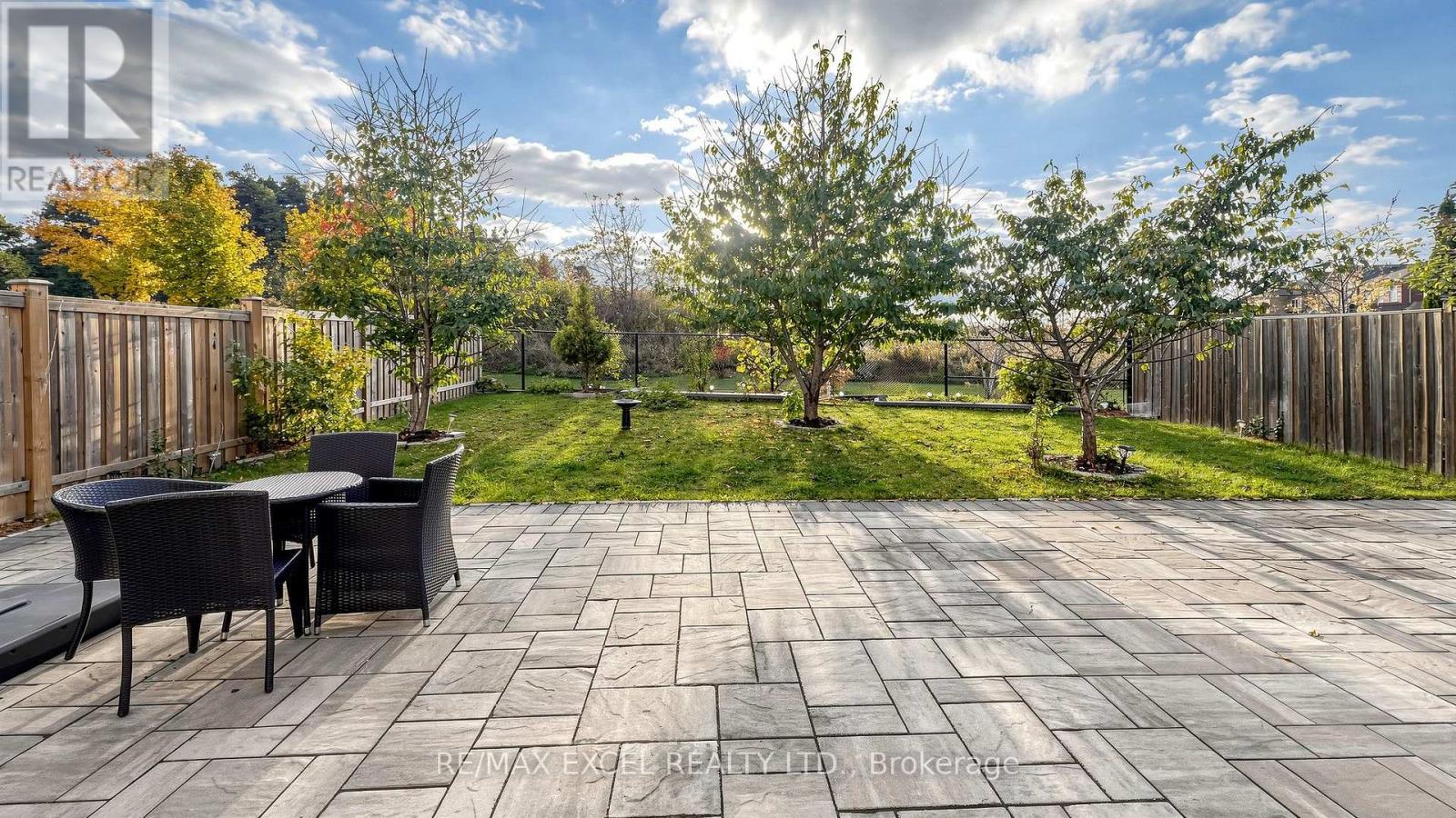 7 Sundew Lane, Richmond Hill, ON photo 35