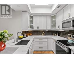 Bathroom - 308 - 21 Kempenfelt Drive, Barrie, ON L4M1B8 Photo 7