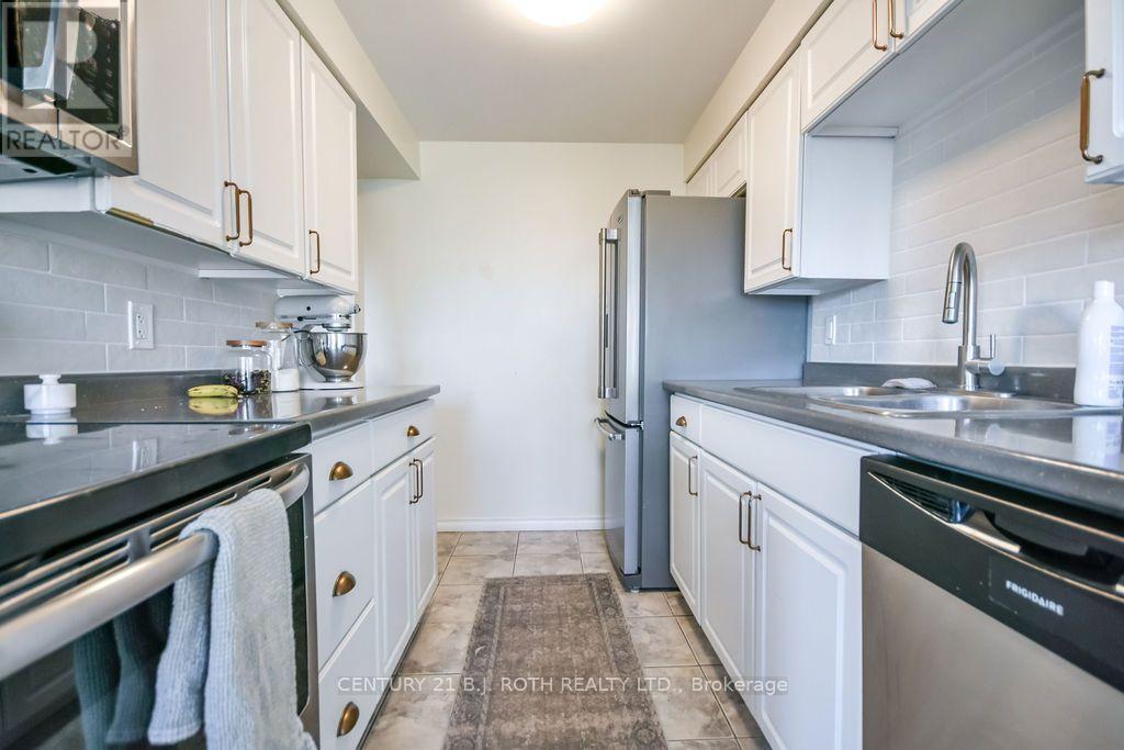 41 Goodwin Drive, Barrie photo 6