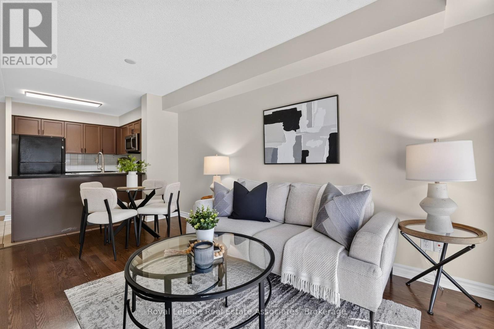 1804- 5 Michael Power Place, Toronto, ON photo 11