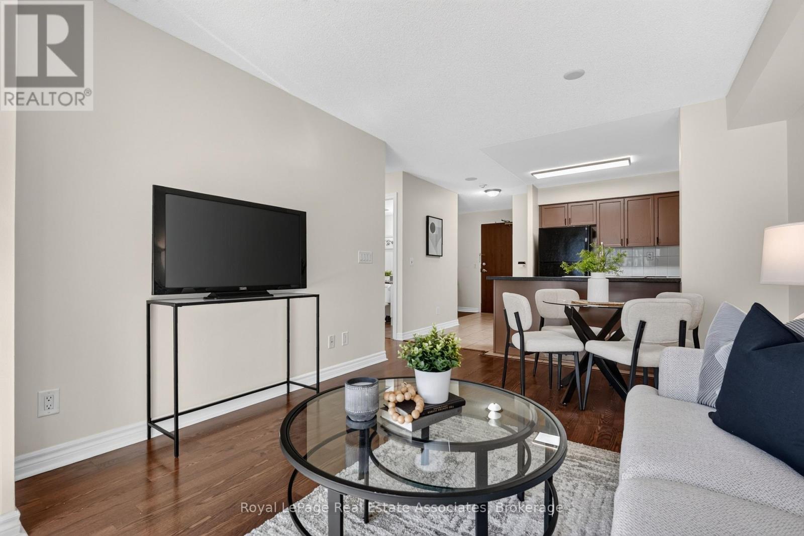 1804- 5 Michael Power Place, Toronto, ON photo 12