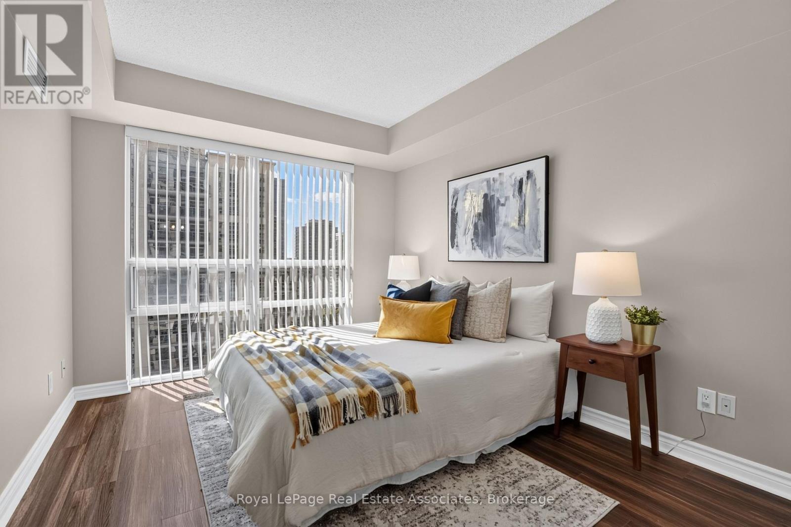 1804- 5 Michael Power Place, Toronto, ON photo 14