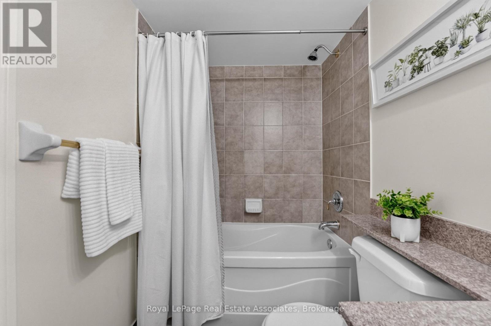 1804- 5 Michael Power Place, Toronto, ON photo 19