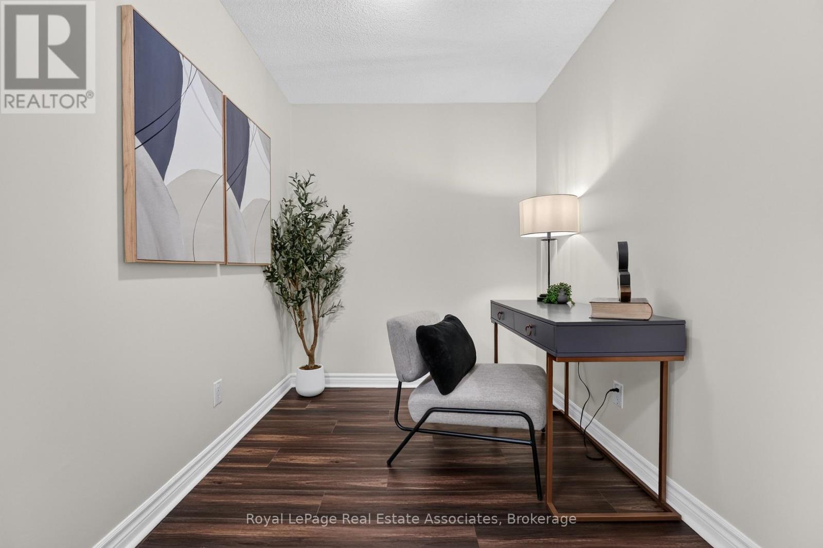 1804- 5 Michael Power Place, Toronto, ON photo 24
