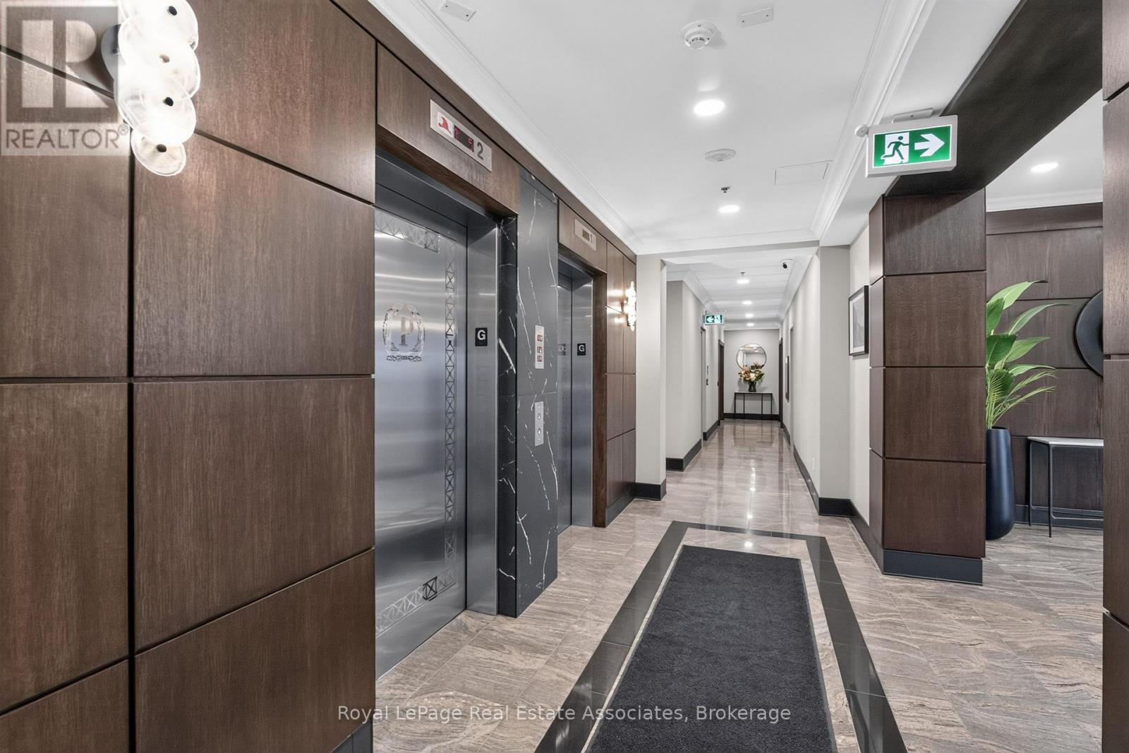 1804- 5 Michael Power Place, Toronto, ON photo 28