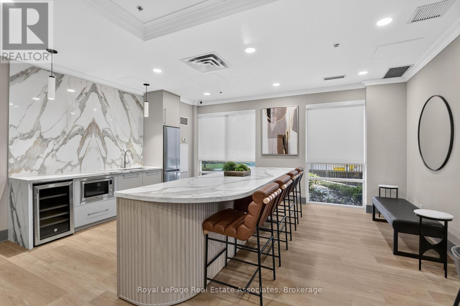 1804- 5 Michael Power Place, Toronto, ON photo 31
