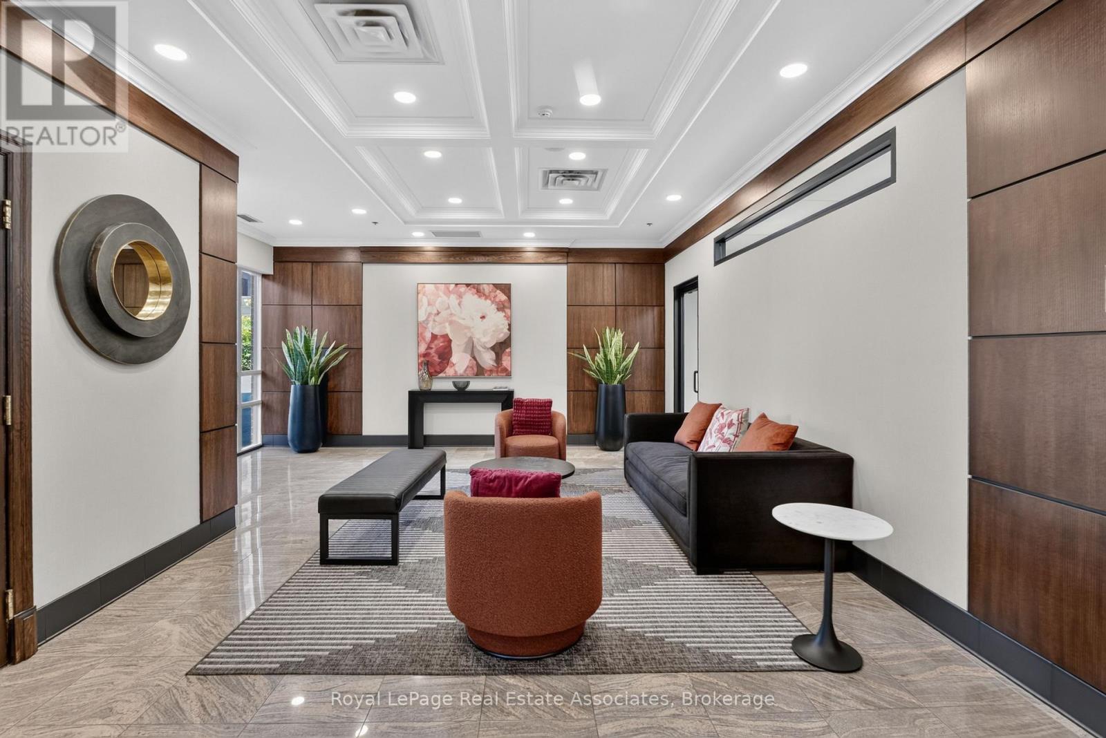 1804- 5 Michael Power Place, Toronto, ON photo 33