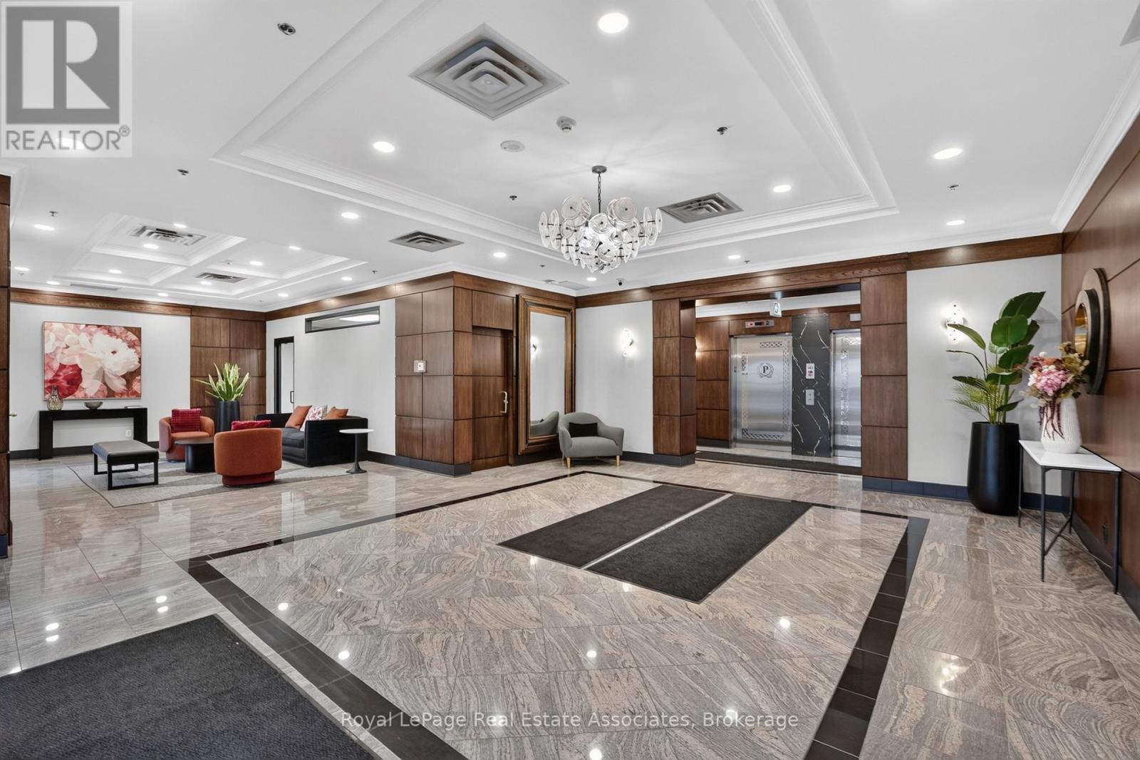 1804- 5 Michael Power Place, Toronto, ON photo 34