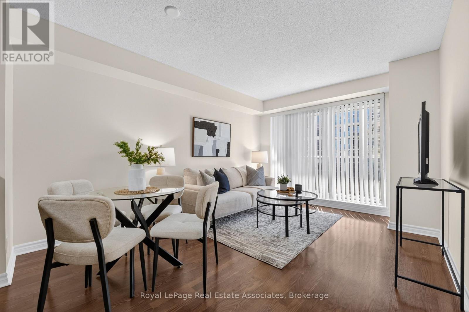 1804- 5 Michael Power Place, Toronto, ON photo 8