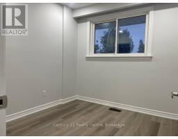 Upper Lvl - 19 Athlone Avenue, Brampton, ON L6T2N5 Photo 11