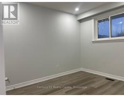 Upper Lvl - 19 Athlone Avenue, Brampton, ON L6T2N5 Photo 9