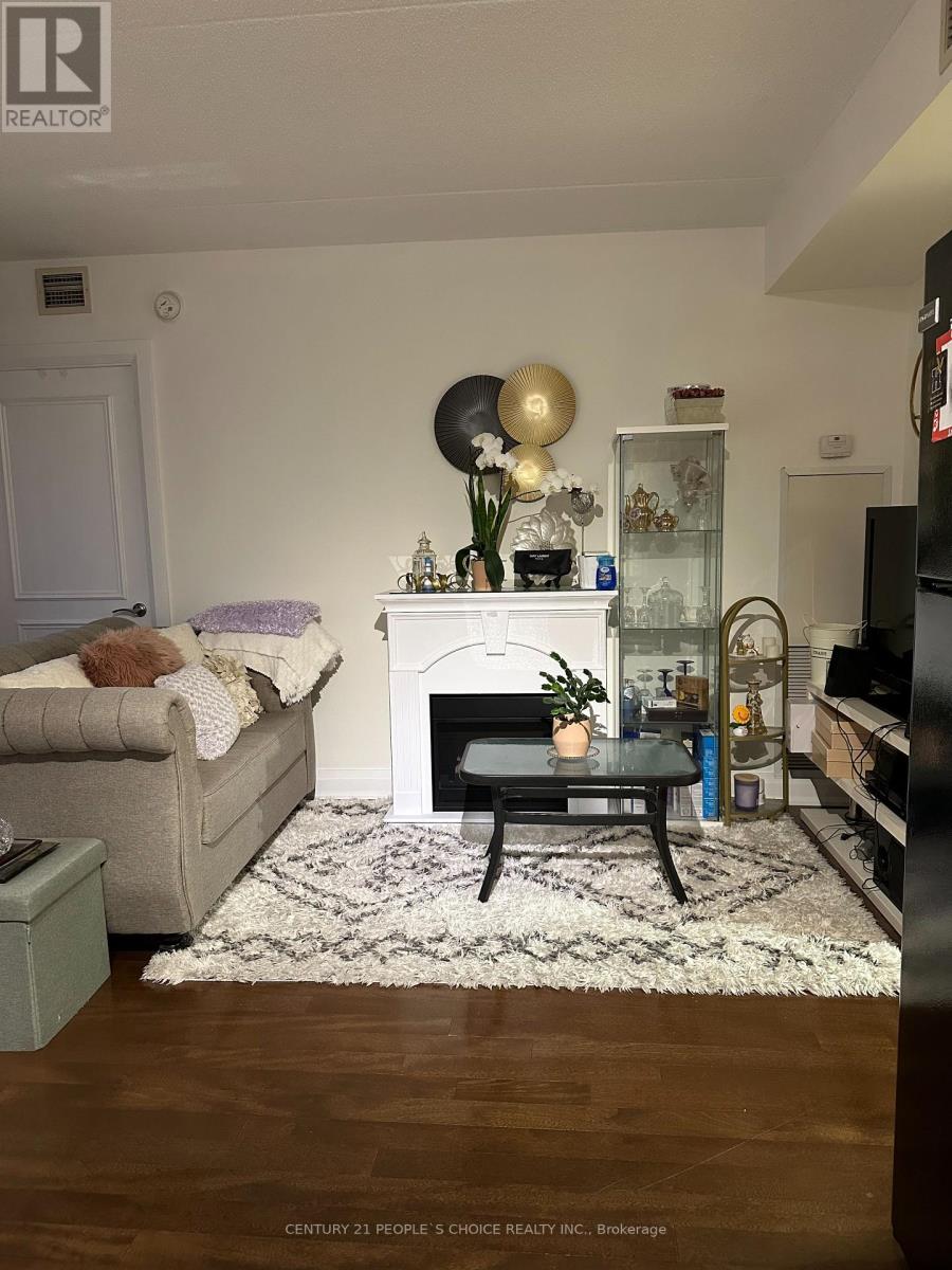 Photo of 2737 Keele Street