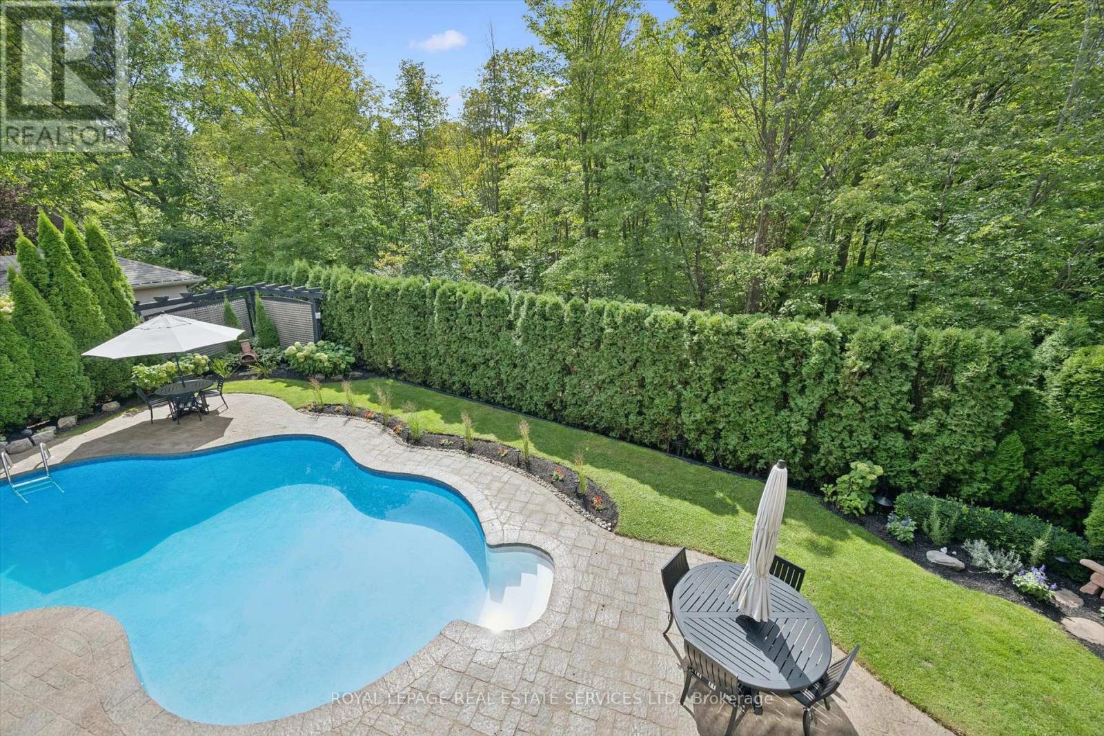1036 Valley Crest Circle, Oakville, ON photo 13