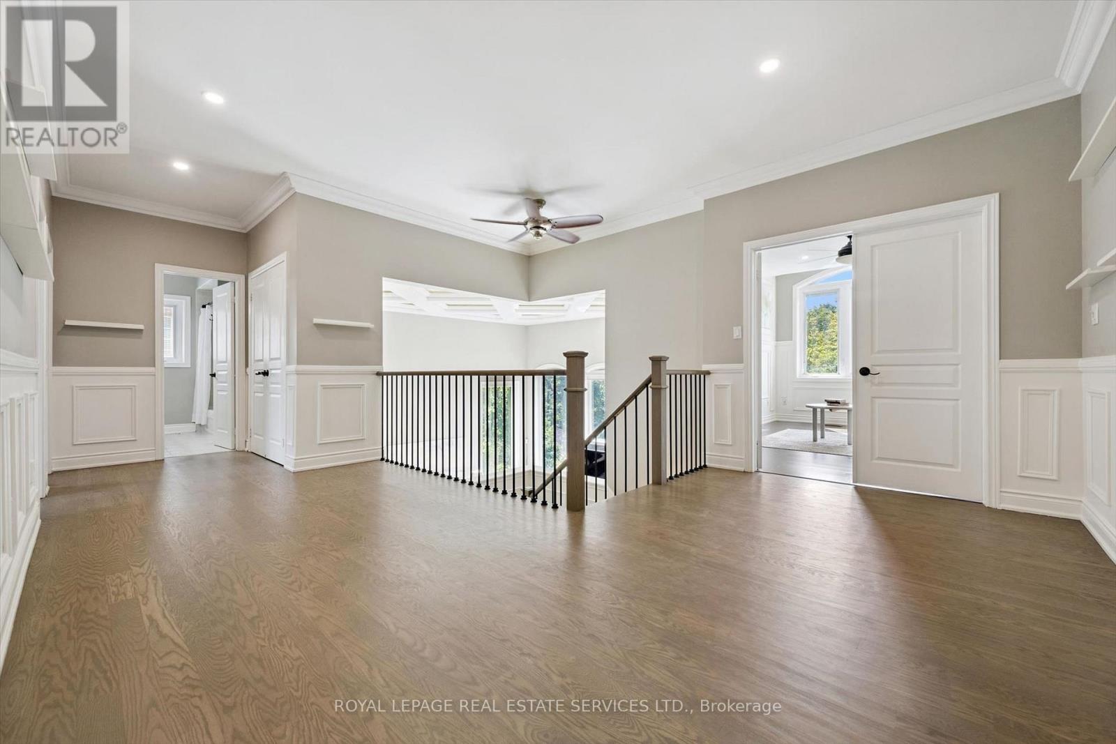1036 Valley Crest Circle, Oakville, ON photo 14
