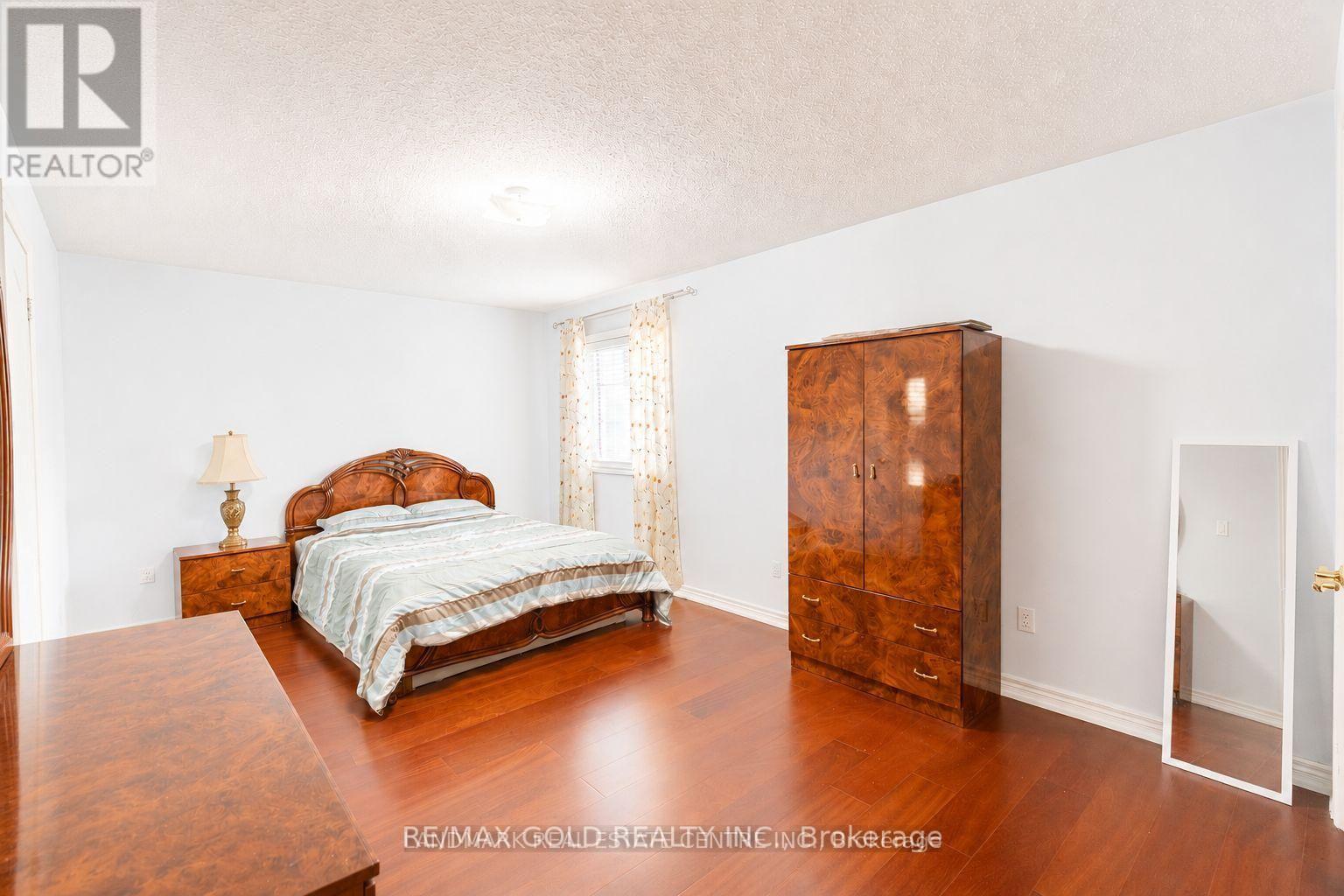 12 Highvalley Circle, Brampton, ON photo 12