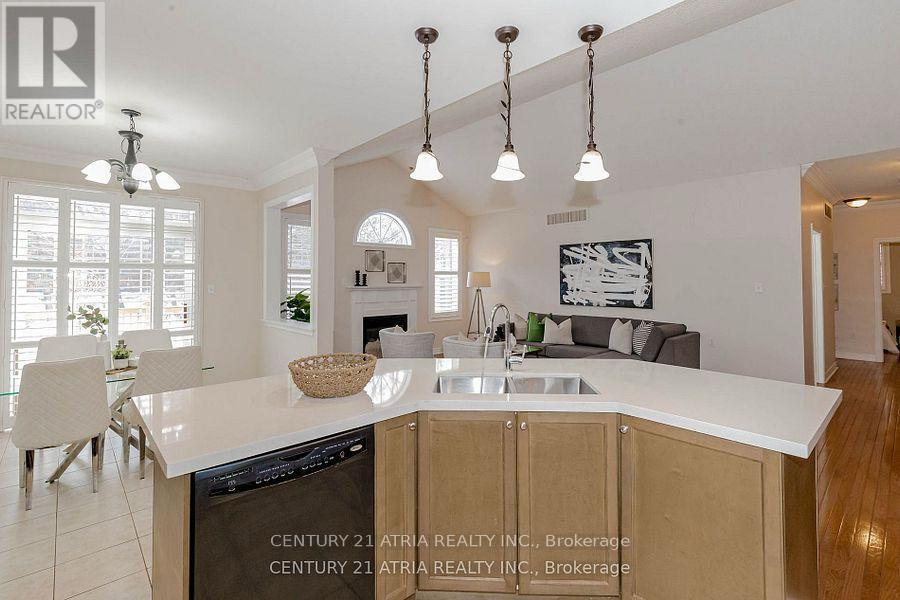 6 Shuter Lane, Brampton, ON photo 16