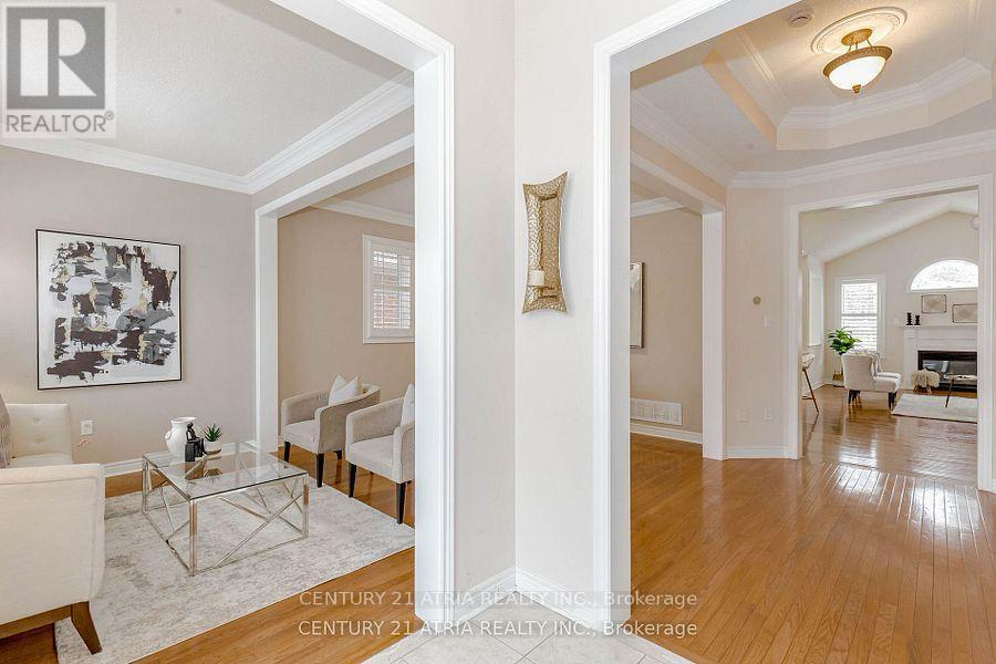 6 Shuter Lane, Brampton, ON photo 3