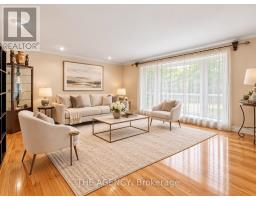 Dining room - 48 Silvergrove Road, Toronto, ON M2L2N6 Photo 9