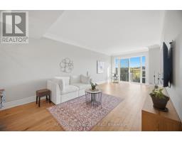 701 - 10 Old York Mills Road, Toronto, ON M2P2G9 Photo 11