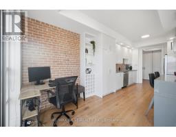 701 - 10 Old York Mills Road, Toronto, ON M2P2G9 Photo 20