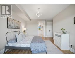 701 - 10 Old York Mills Road, Toronto, ON M2P2G9 Photo 27