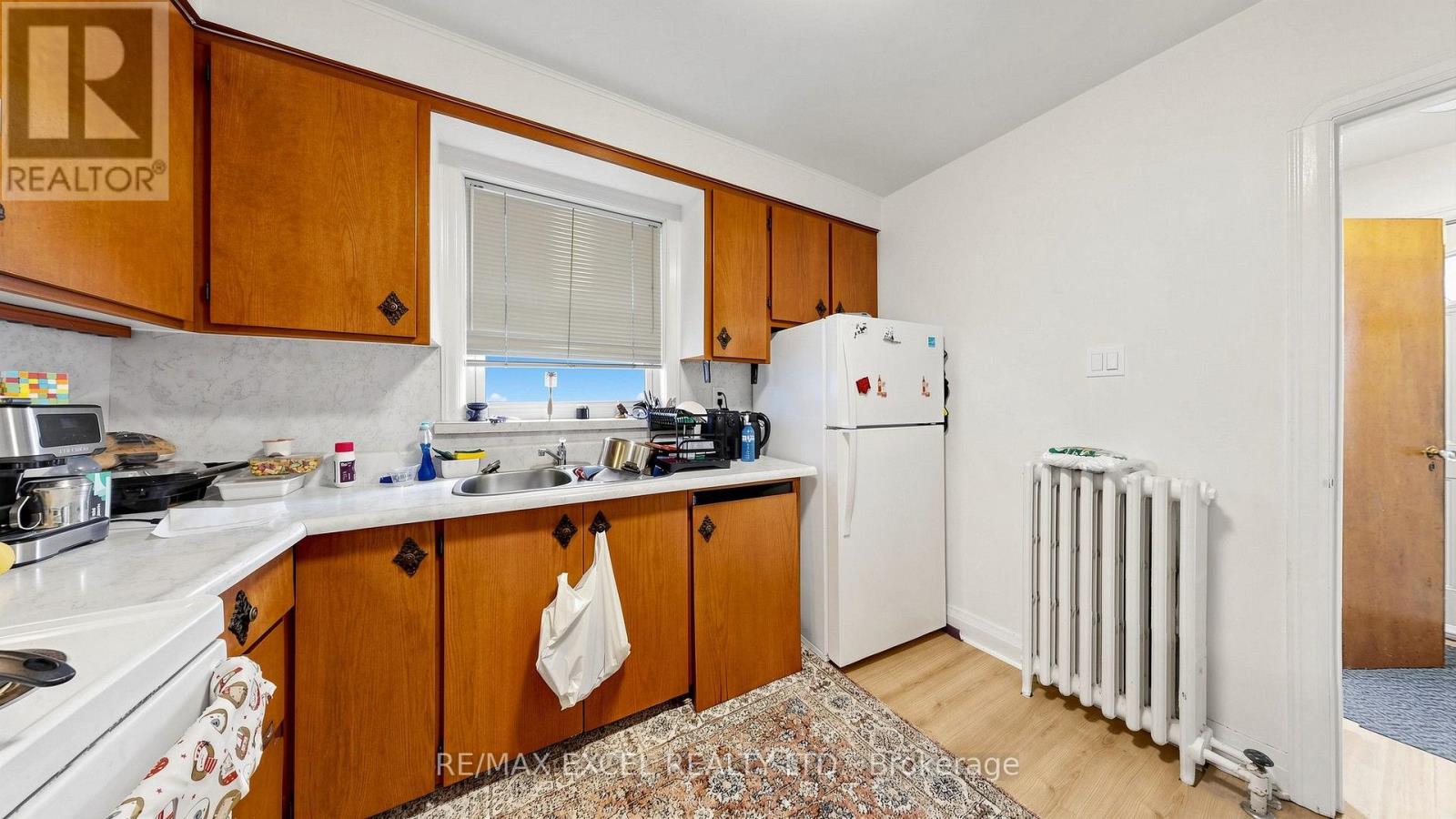 11 HUTTON AVENUE - 13
